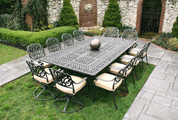 Casual & Patio Furniture
